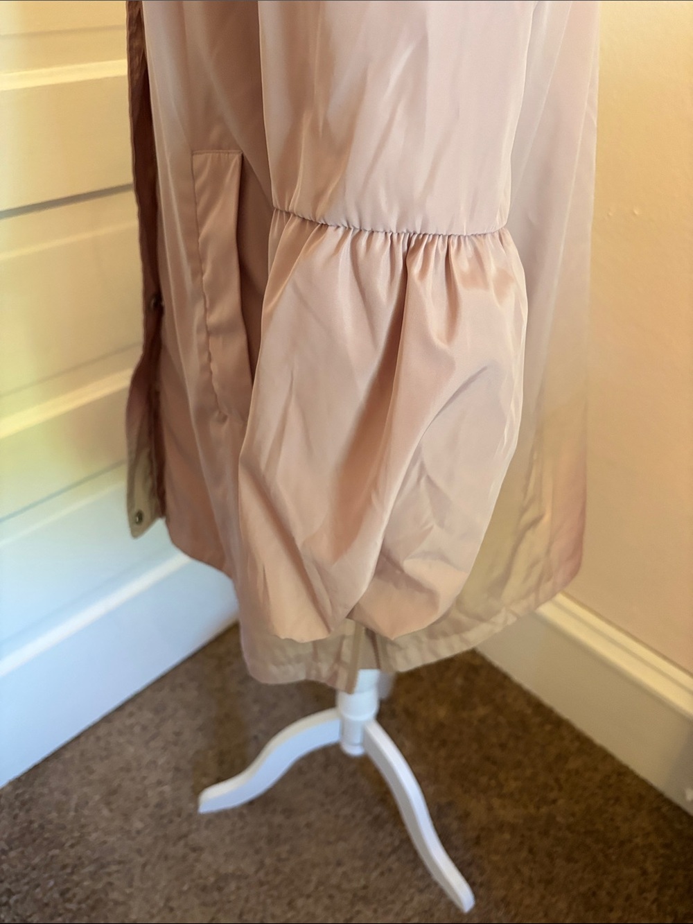 Via Spiga Pale Pink Rain Coat with Balloon Sleeves - Picture 9 of 14